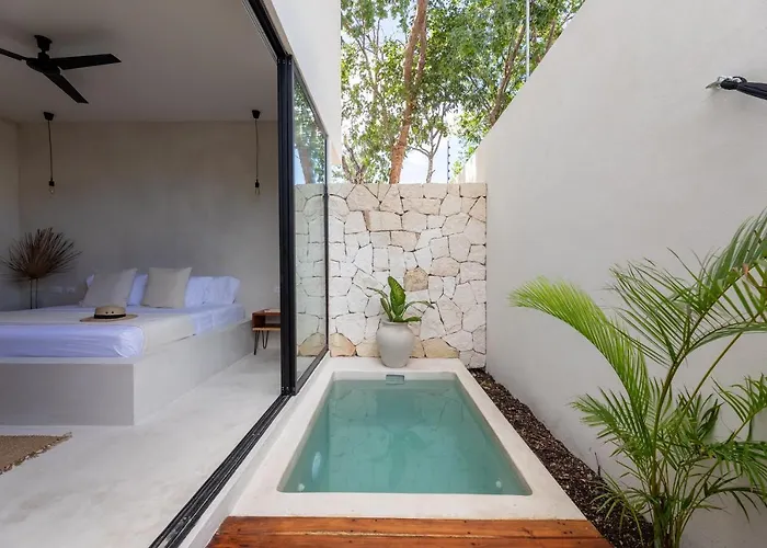 Hacienda 21 *
